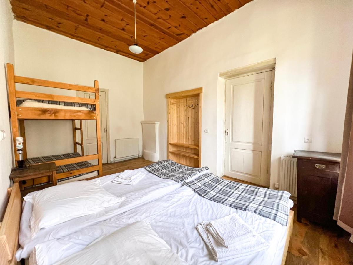 Guest House Svan-Ski Mestia Extérieur photo